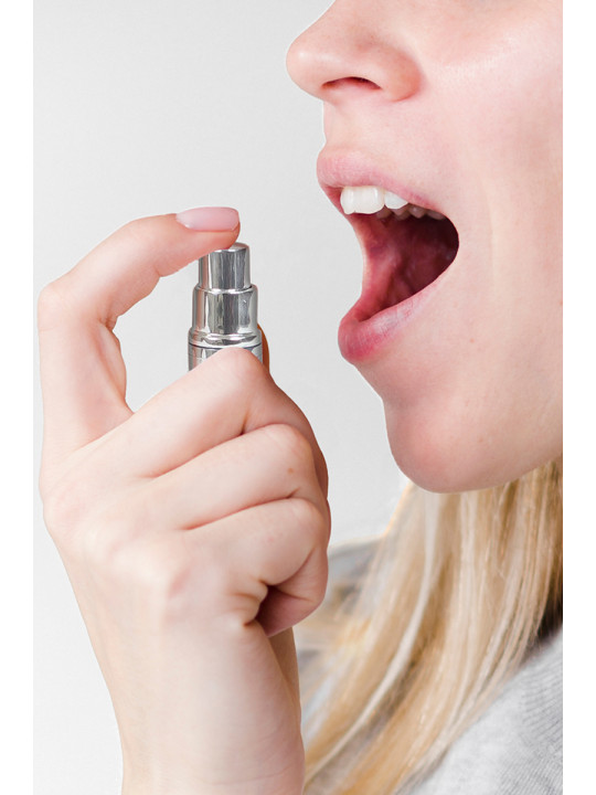 Spray sexe oral et bouche humide à la fraise acide
